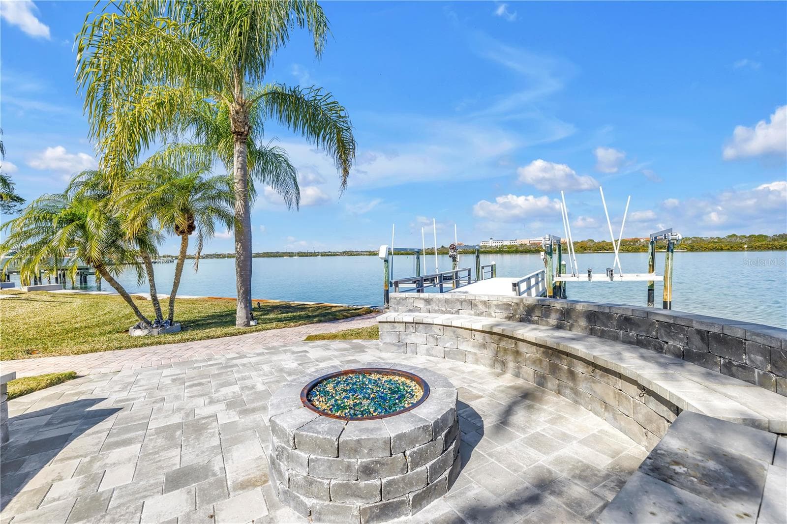 Single Family Residence at 583 CRYSTAL DR, MADEIRA BEACH, photo 83 of 100