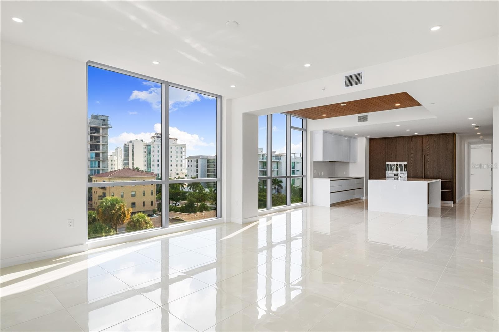 Condominium at 111 GOLDEN GATE #403, SARASOTA, photo 13 of 55