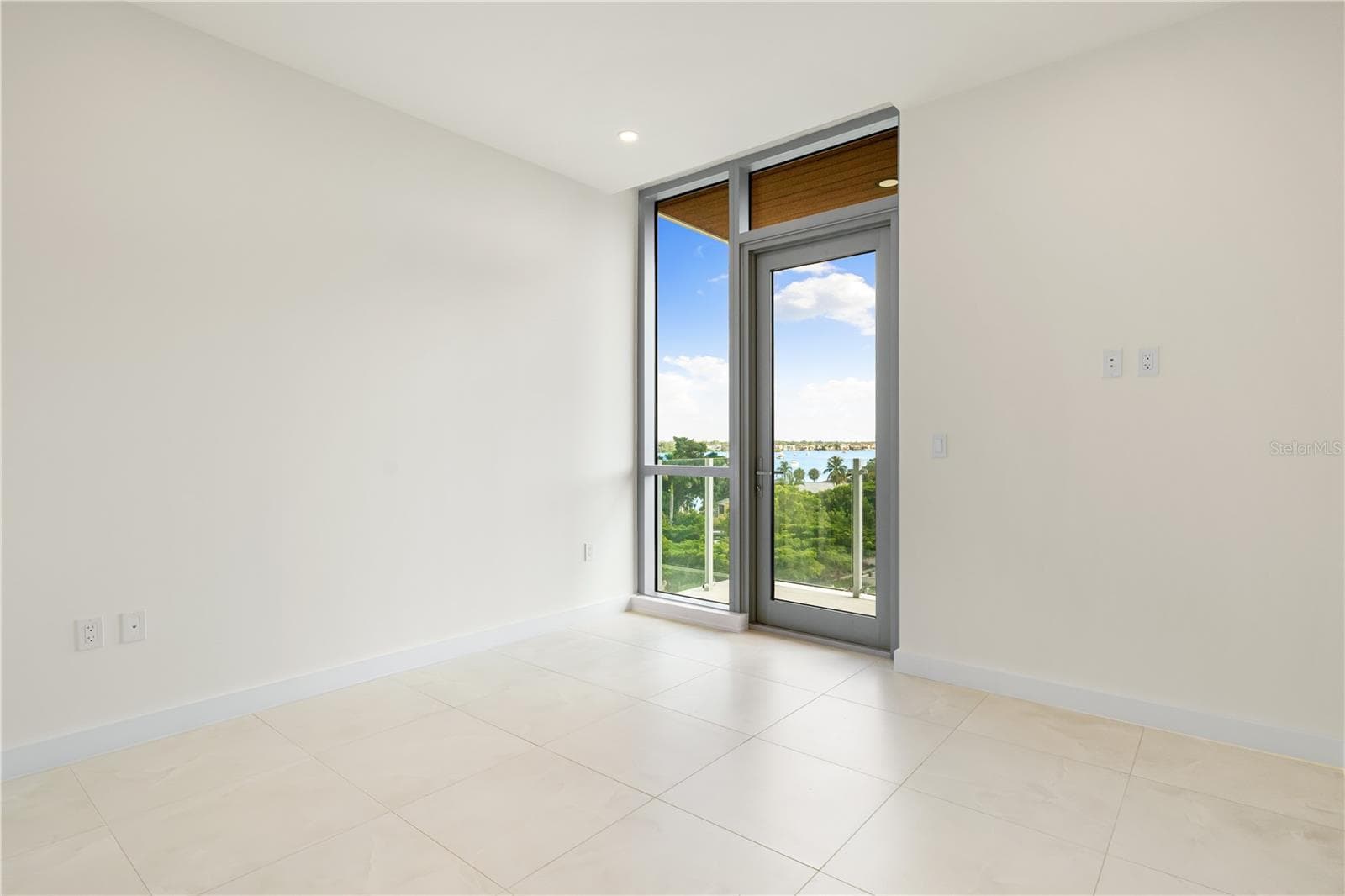 Condominium at 111 GOLDEN GATE #403, SARASOTA, photo 21 of 55
