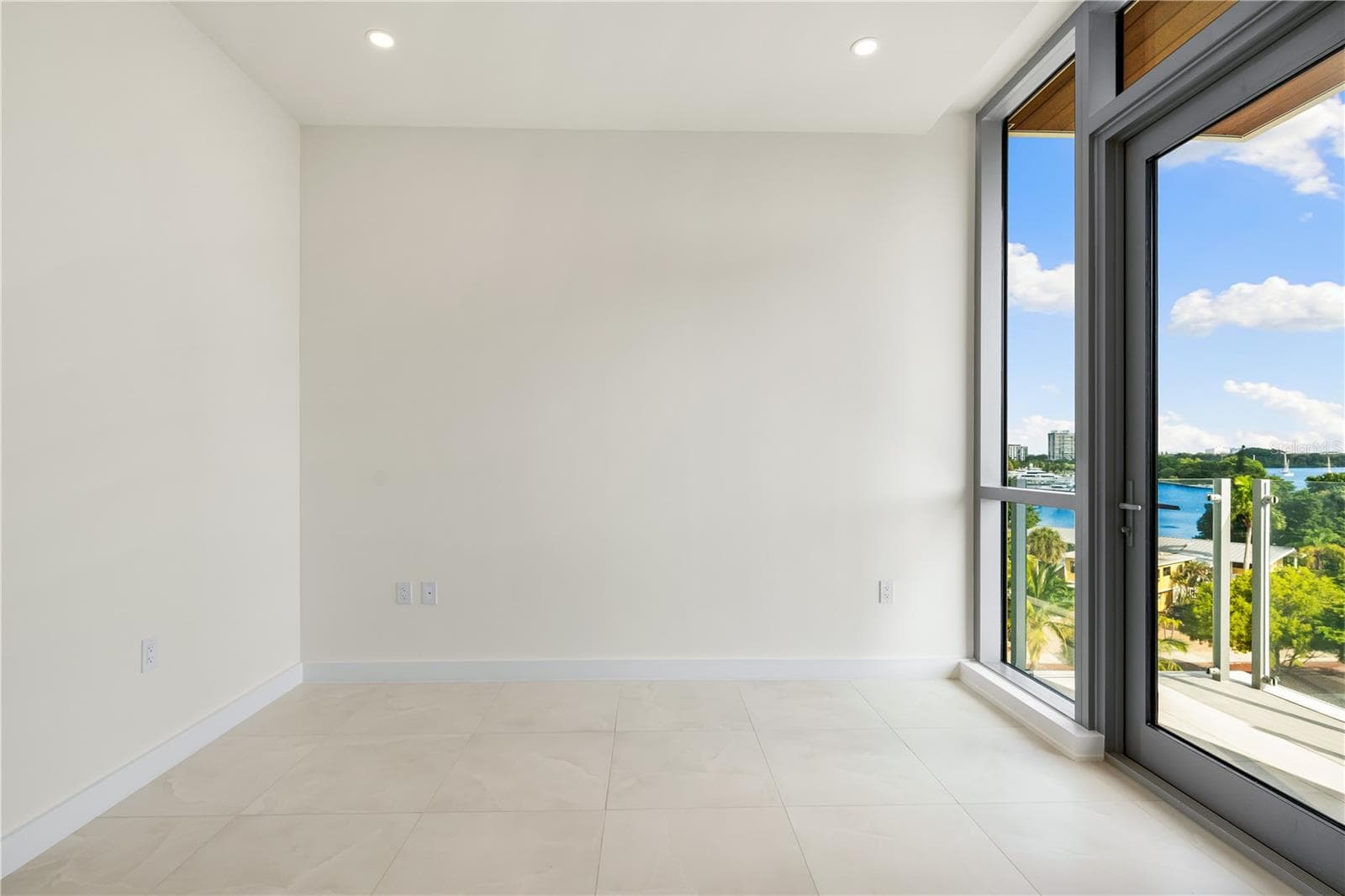 Condominium at 111 GOLDEN GATE #403, SARASOTA, photo 22 of 55