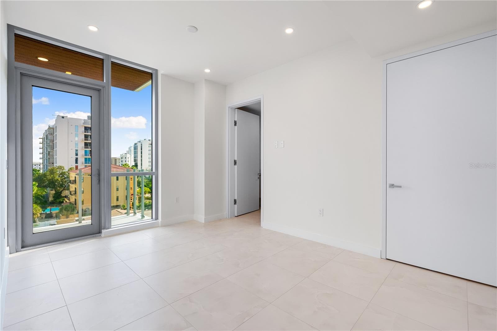 Condominium at 111 GOLDEN GATE #403, SARASOTA, photo 26 of 55