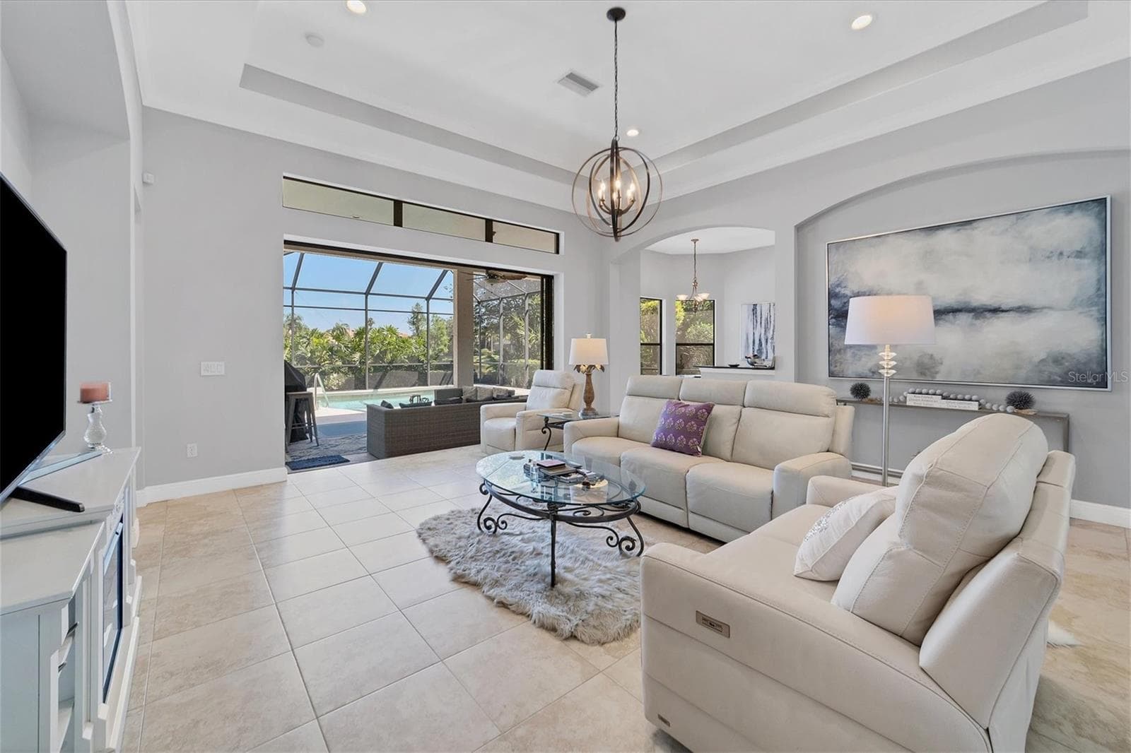 Single Family Residence at 13853 SIENA LOOP, LAKEWOOD RANCH, photo 8 of 68