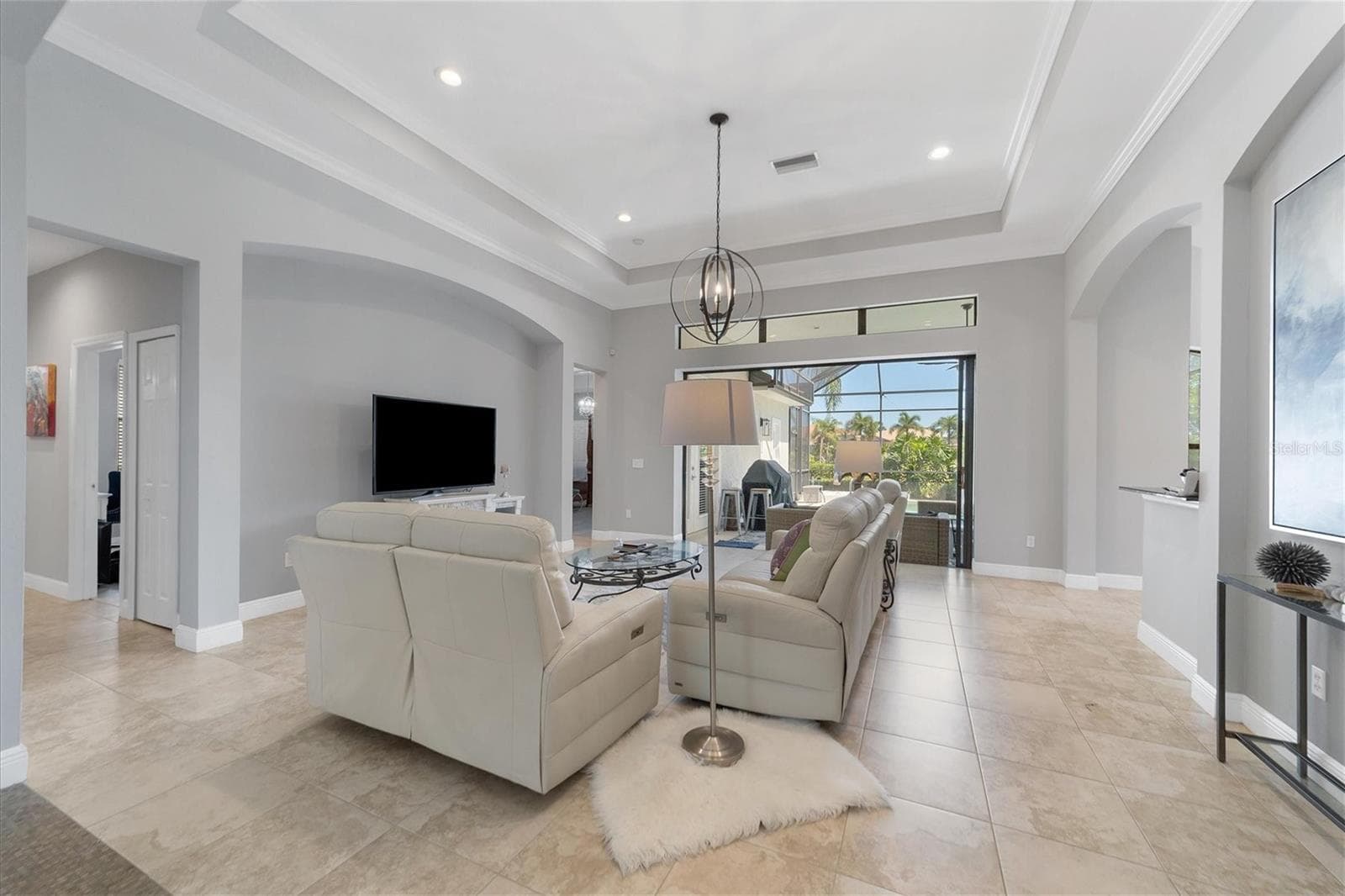 Single Family Residence at 13853 SIENA LOOP, LAKEWOOD RANCH, photo 9 of 68