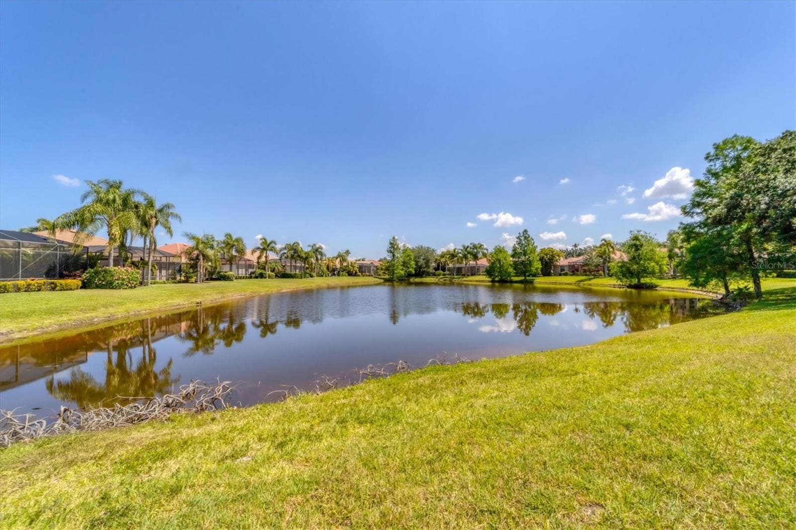 Single Family Residence at 13853 SIENA LOOP, LAKEWOOD RANCH, photo 33 of 68