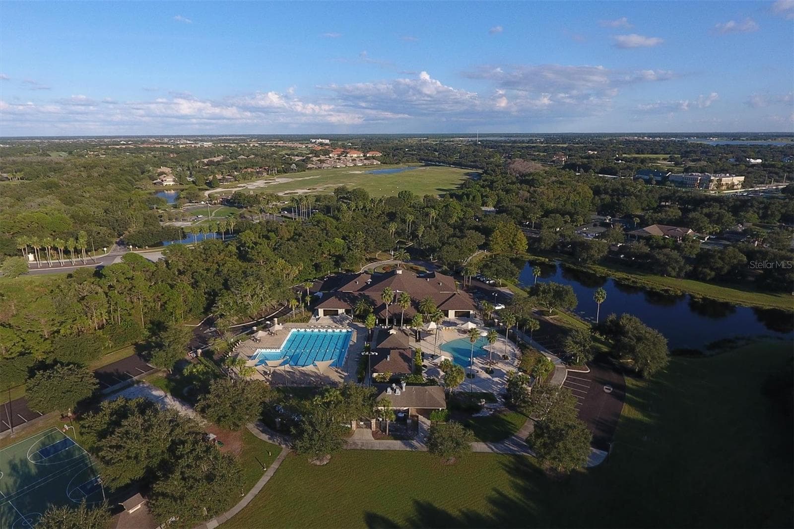 Single Family Residence at 13853 SIENA LOOP, LAKEWOOD RANCH, photo 54 of 68