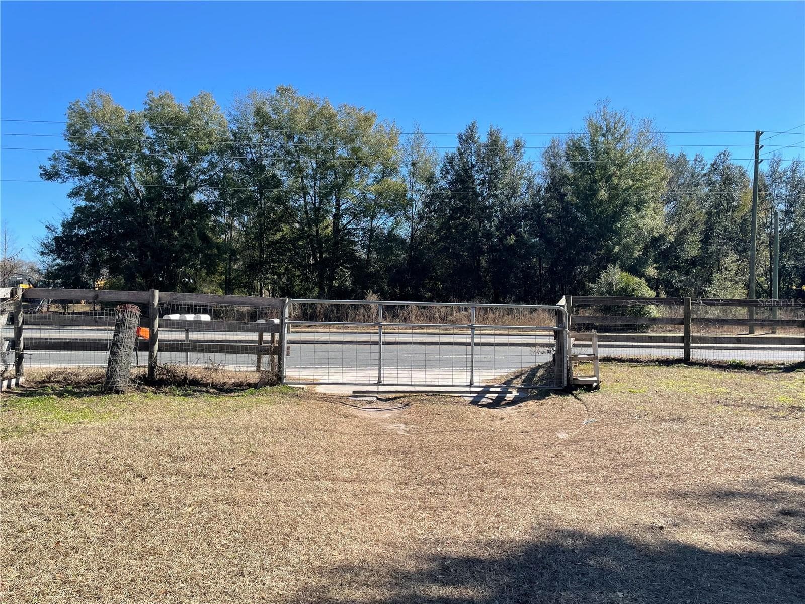 Gated entrance - 4456 NW 44TH AVE, OCALA