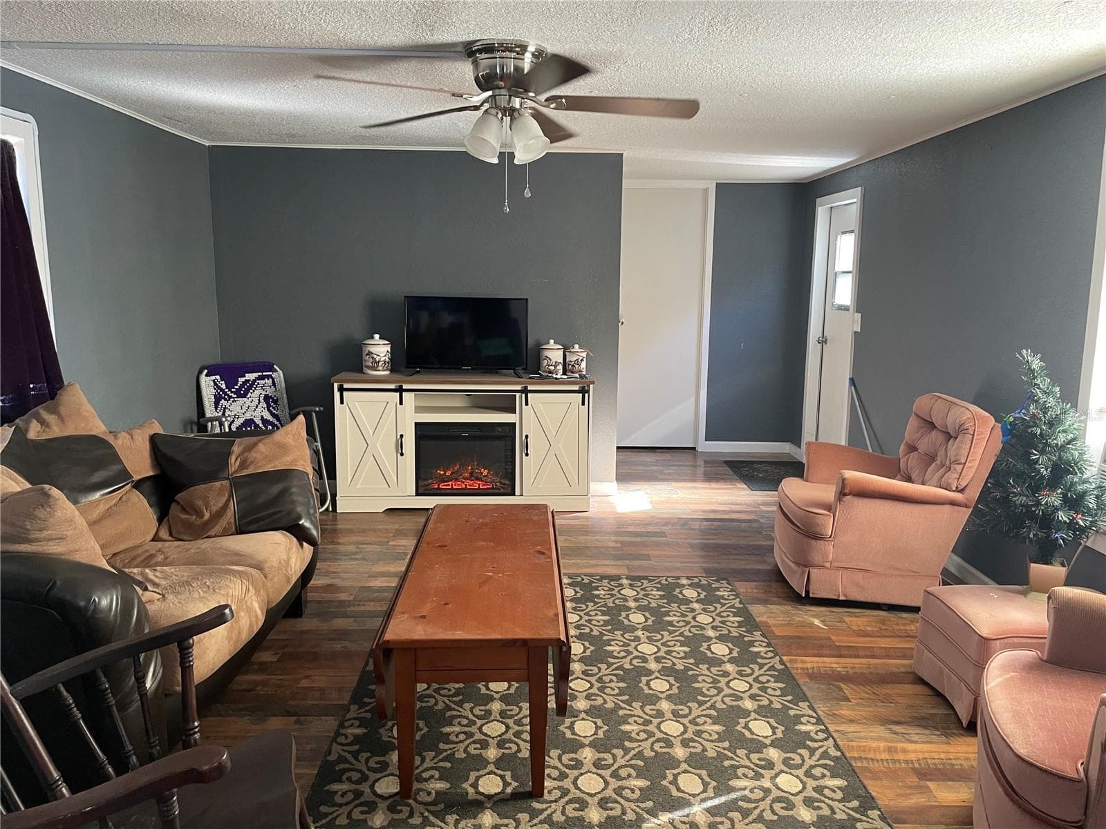 Living Room - 4456 NW 44TH AVE, OCALA