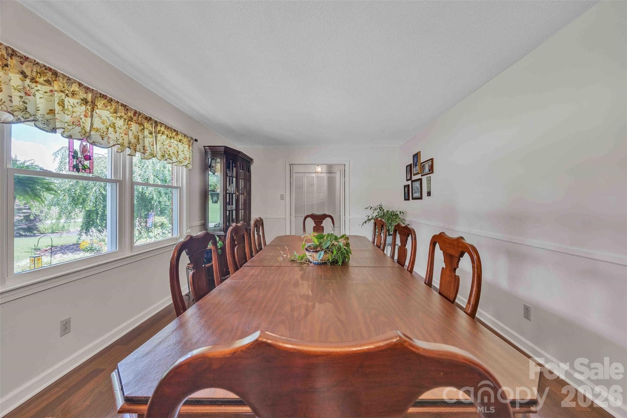 Single Family Residence at Statesville, photo 10 of 47