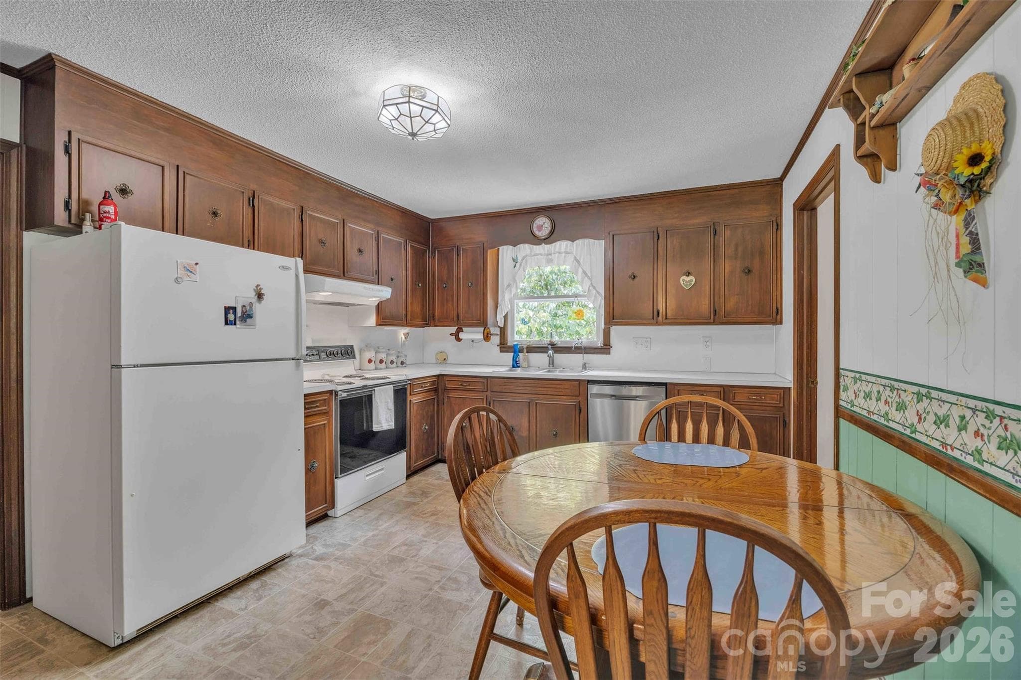 Single Family Residence at Statesville, photo 12 of 47