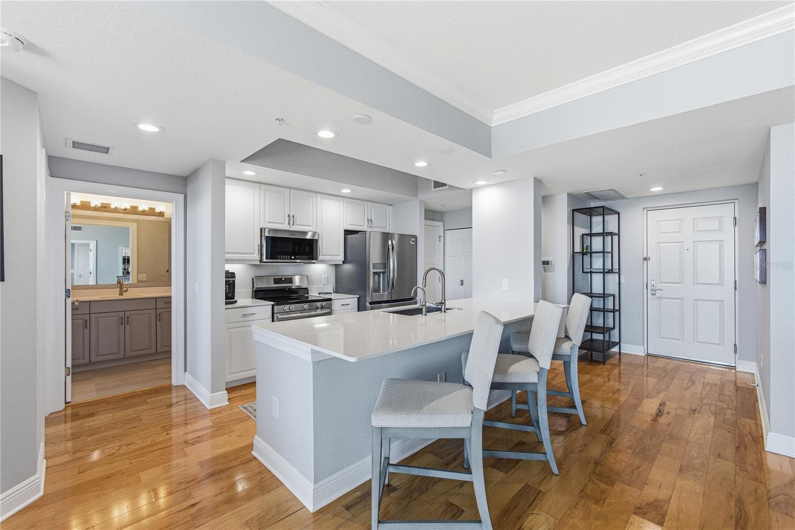 Condominium at 800 N TAMIAMI TRL #1203, SARASOTA, photo 16 of 60