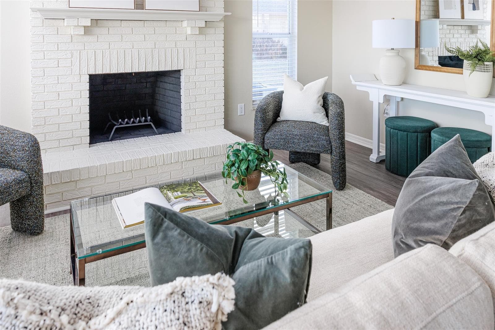 Cozy Family Room with Wood Burning Fireplace with Lake Views - 411 EDGEWATER DR, POLK CITY
