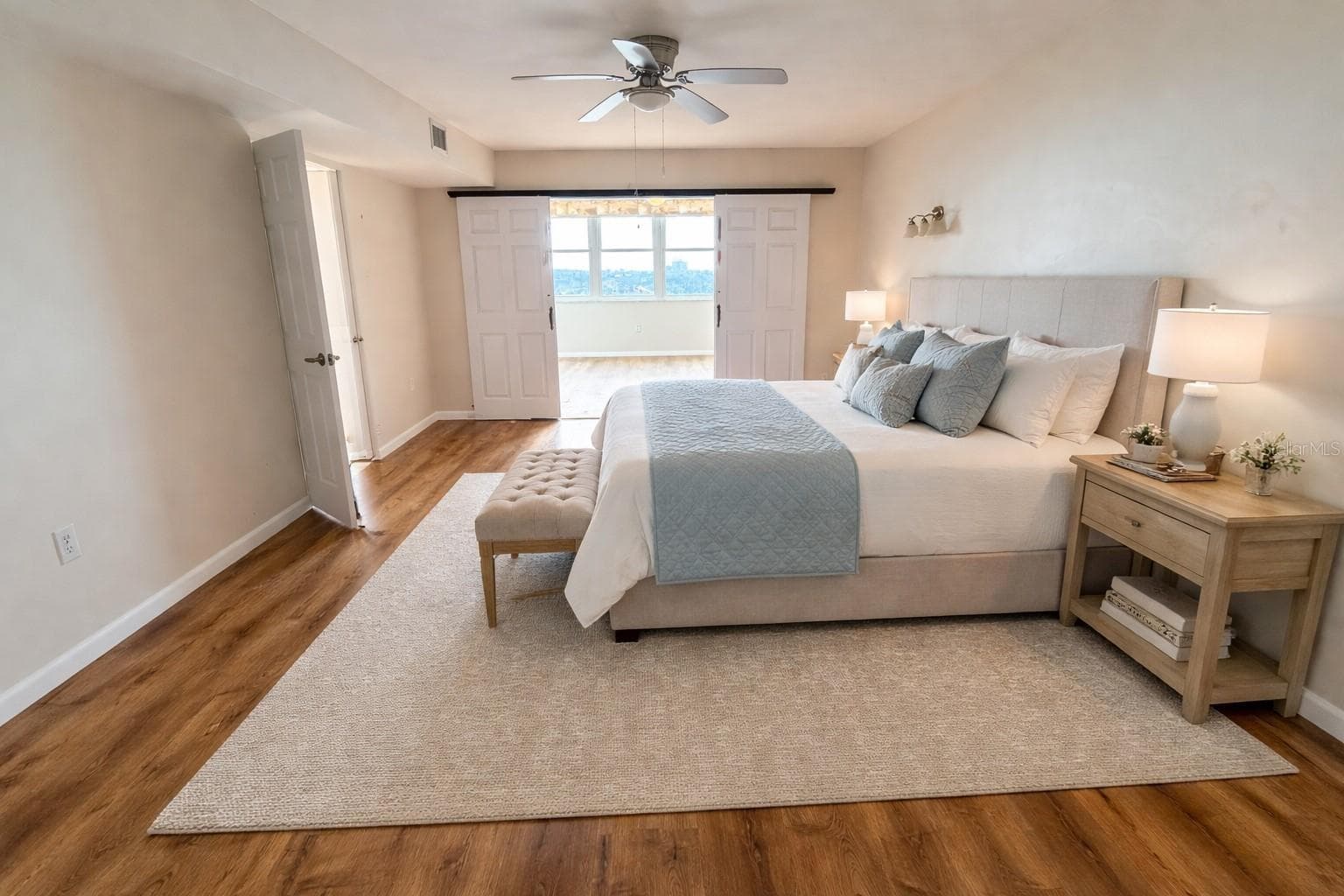 Condominium at 5130 BRITTANY DR S #807, ST PETERSBURG, photo 9 of 32