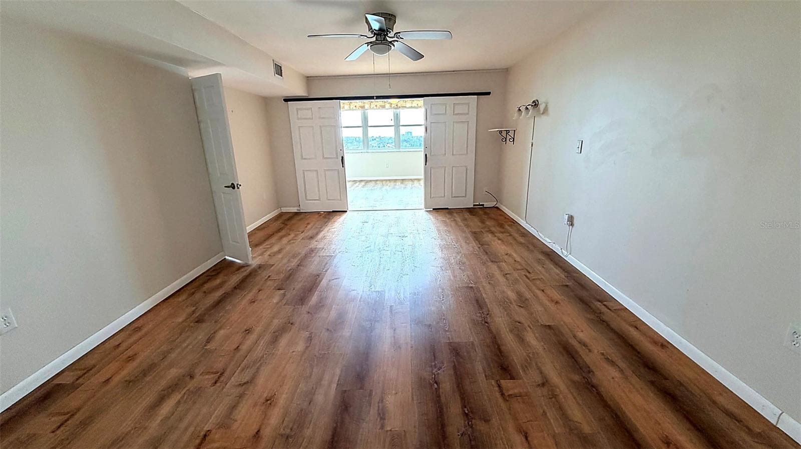 Condominium at 5130 BRITTANY DR S #807, ST PETERSBURG, photo 10 of 32