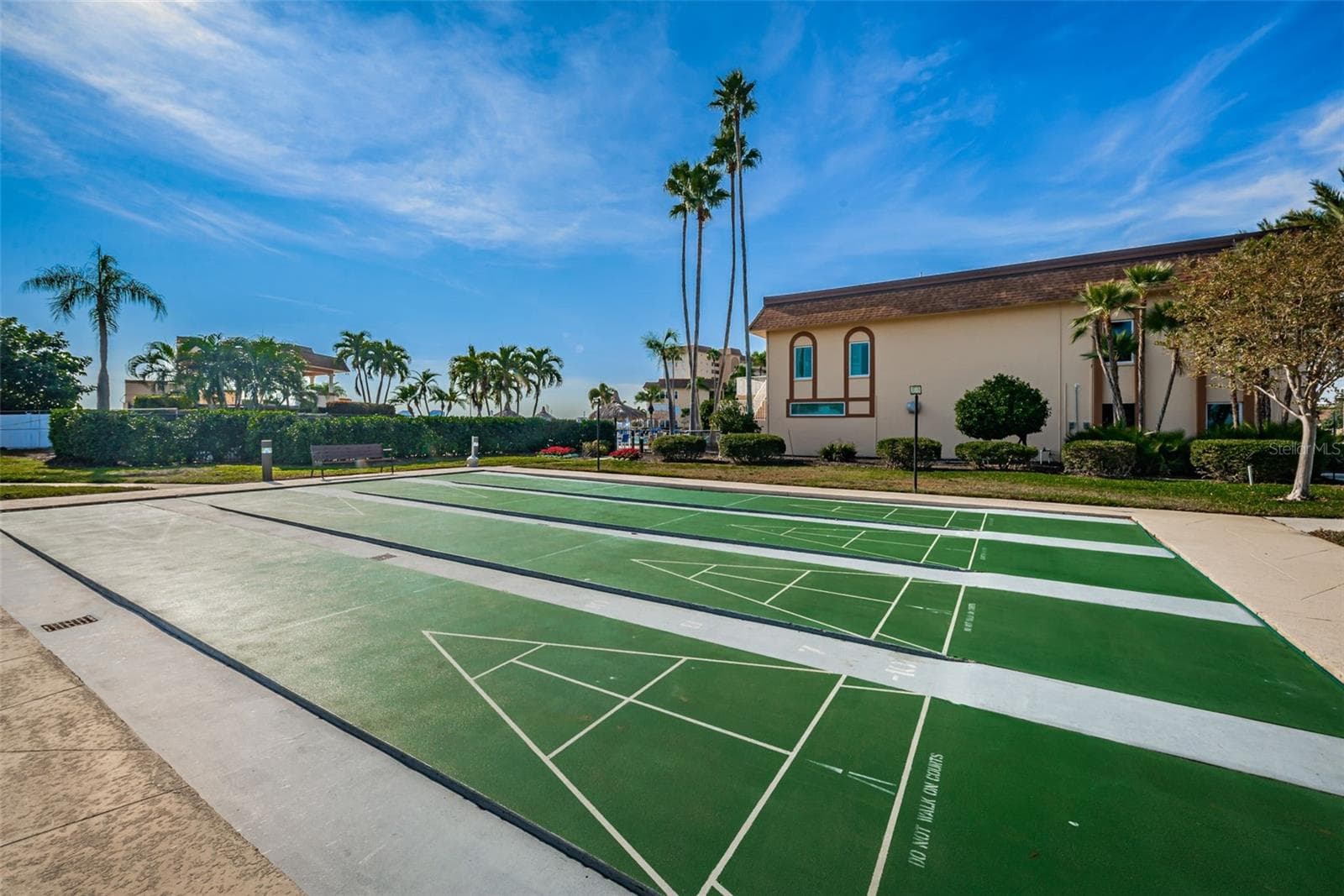 Condominium at 5130 BRITTANY DR S #807, ST PETERSBURG, photo 29 of 32