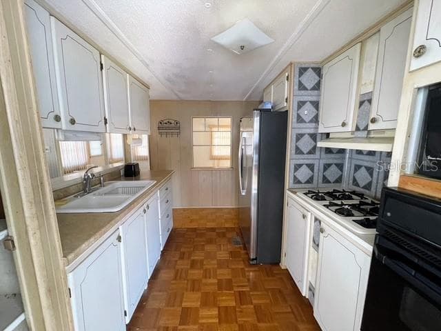 Mobile Home at 821 TURF, VENICE, photo 5 of 15