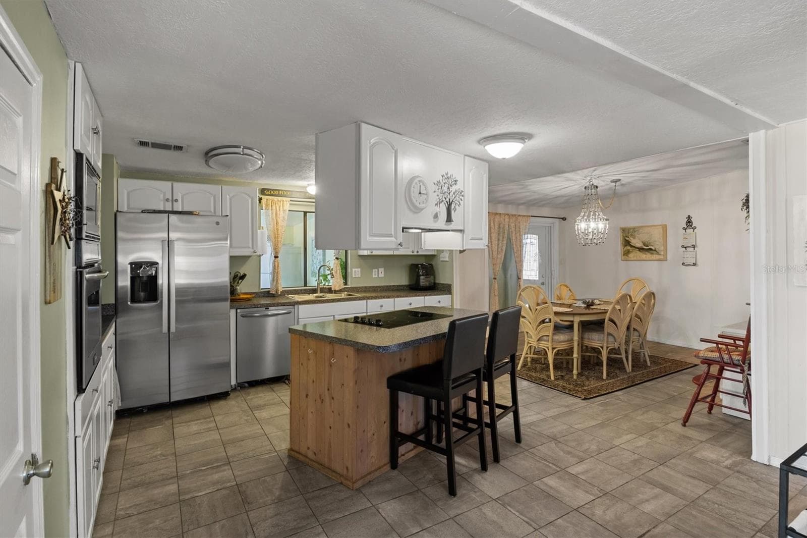Kitchen - 6825 S LAKE HENRY DR NE, WINTER HAVEN