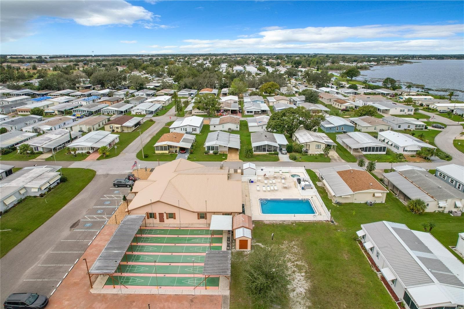 Aerial of the amenities - 6825 S LAKE HENRY DR NE, WINTER HAVEN