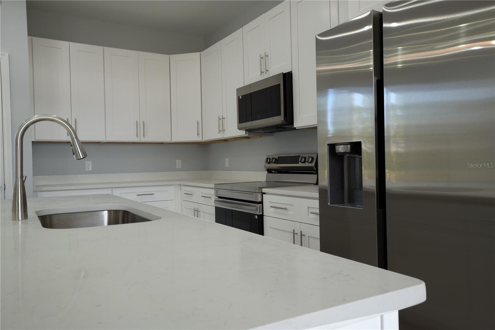 Single Family Residence at 1013 ASTON-MARTIN DR, SEBRING, photo 14 of 32