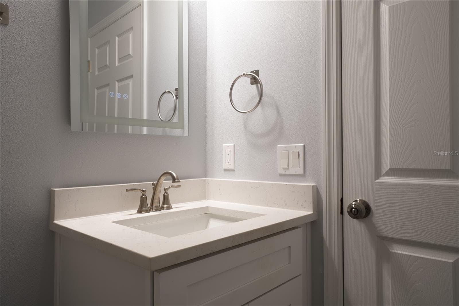 Single Family Residence at 1013 ASTON-MARTIN DR, SEBRING, photo 20 of 32
