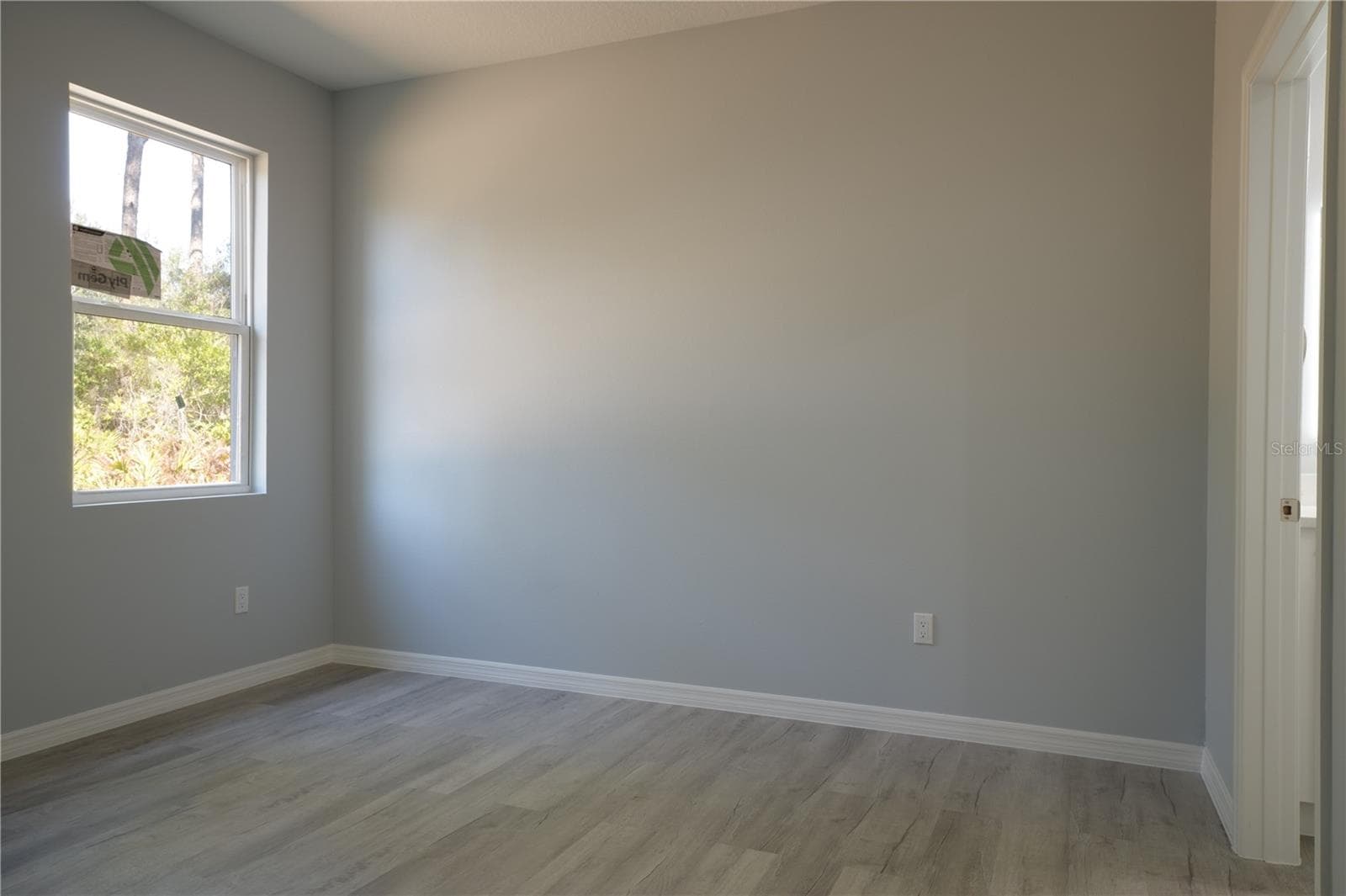 Single Family Residence at 1013 ASTON-MARTIN DR, SEBRING, photo 25 of 32