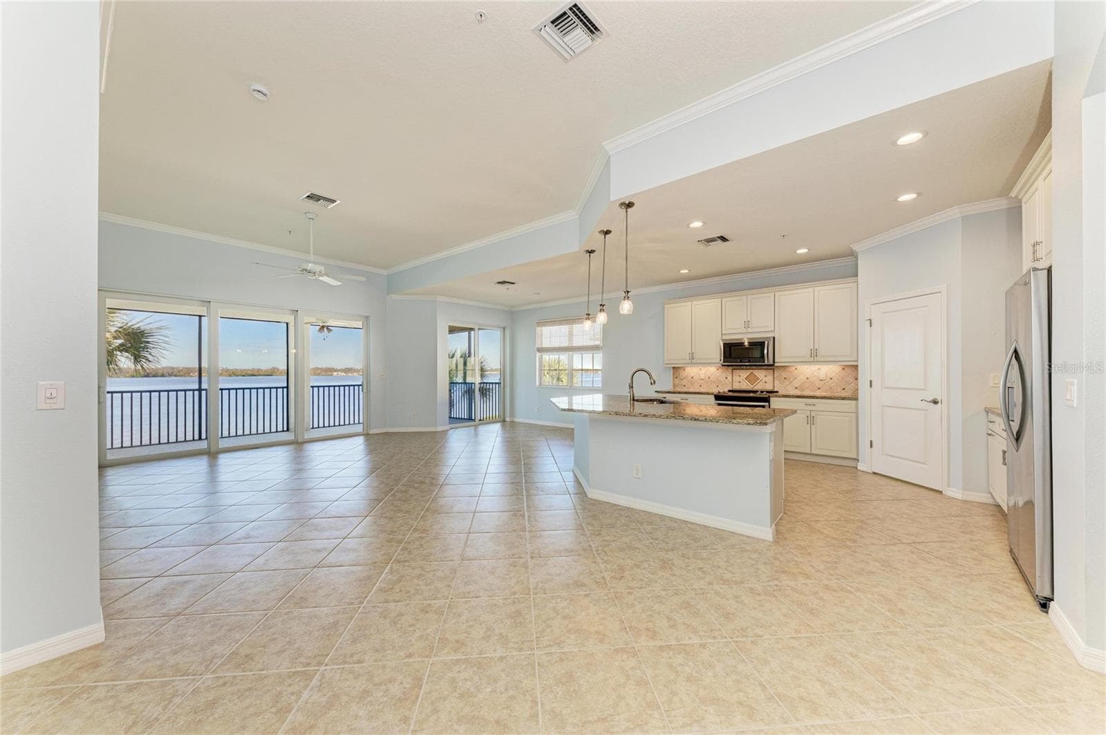 Condominium at 1246 RIVERSCAPE ST, BRADENTON, photo 17 of 77