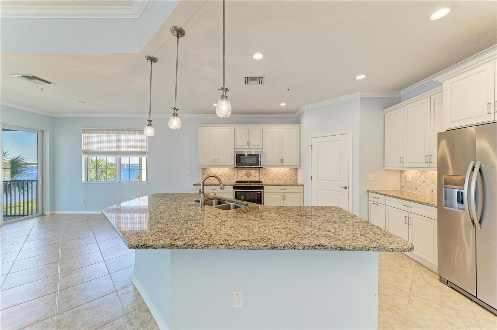 Condominium at 1246 RIVERSCAPE ST, BRADENTON, photo 19 of 77