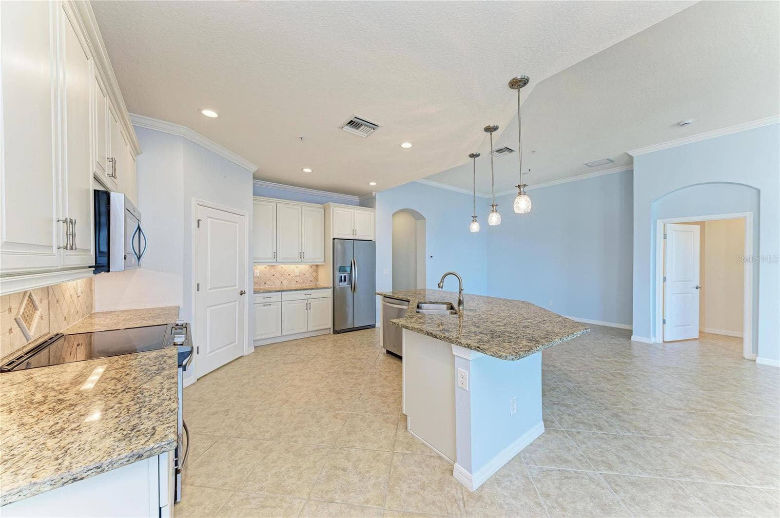 Condominium at 1246 RIVERSCAPE ST, BRADENTON, photo 21 of 77