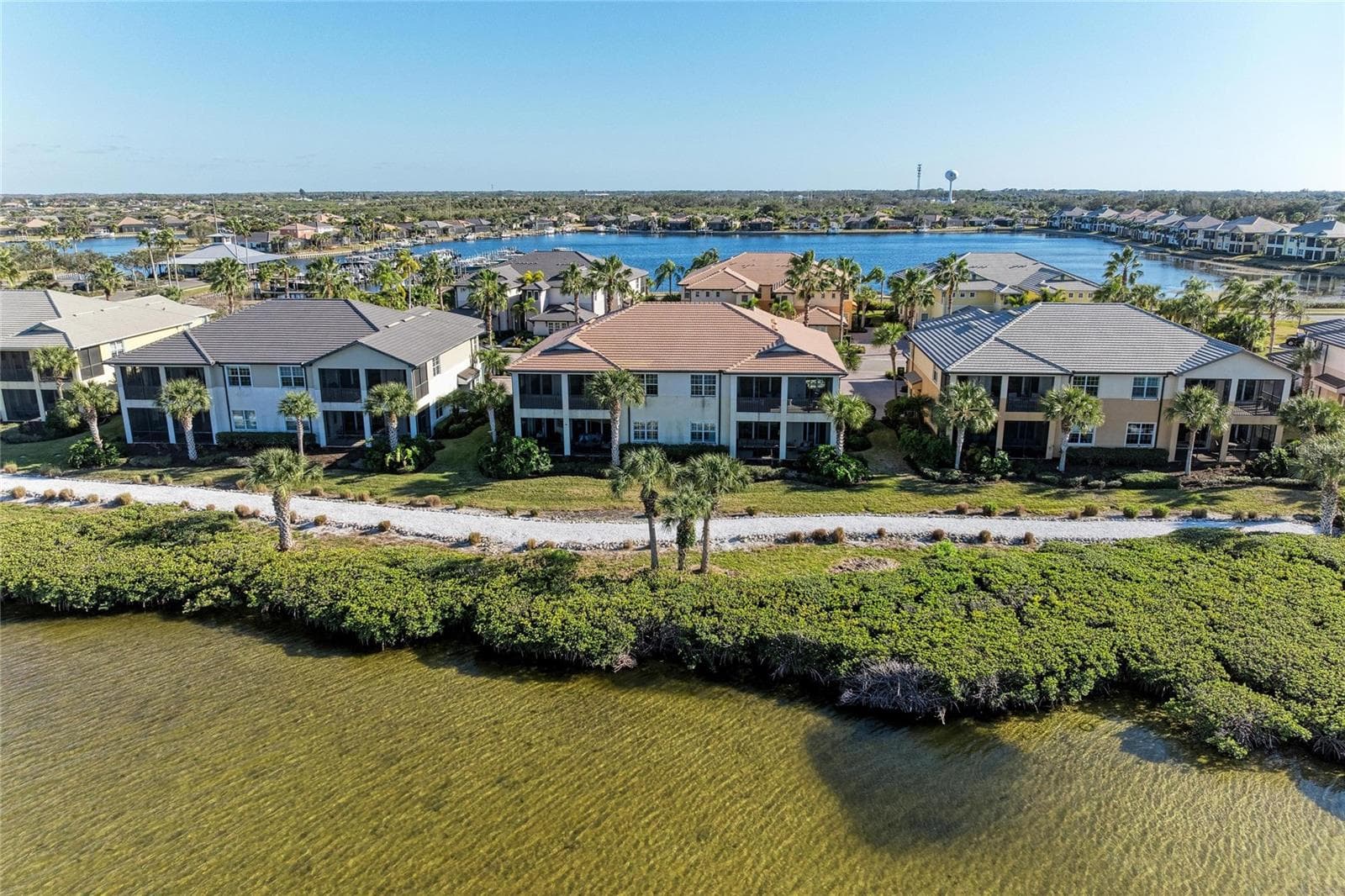 Condominium at 1246 RIVERSCAPE ST, BRADENTON, photo 59 of 77