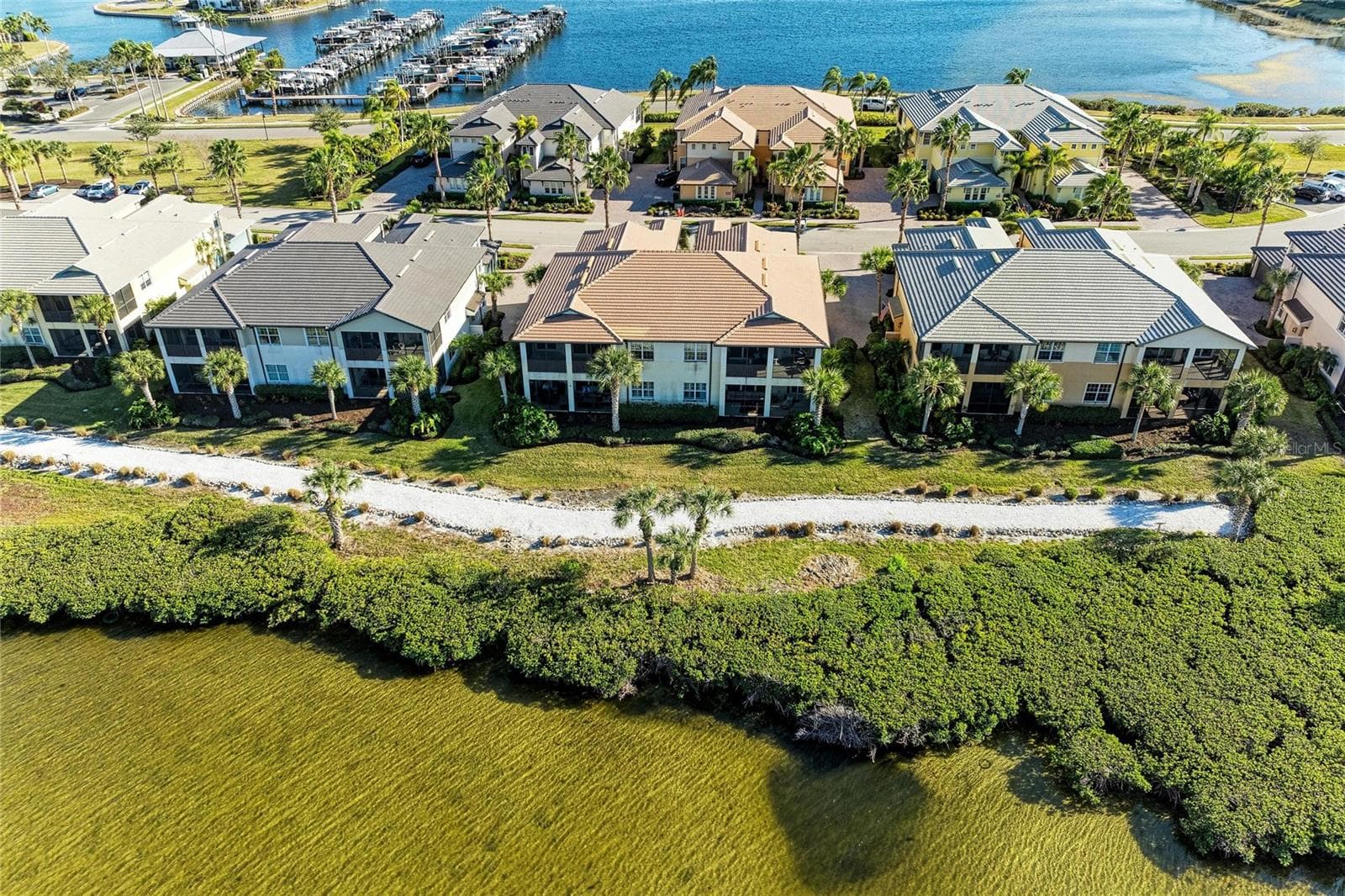 Condominium at 1246 RIVERSCAPE ST, BRADENTON, photo 60 of 77