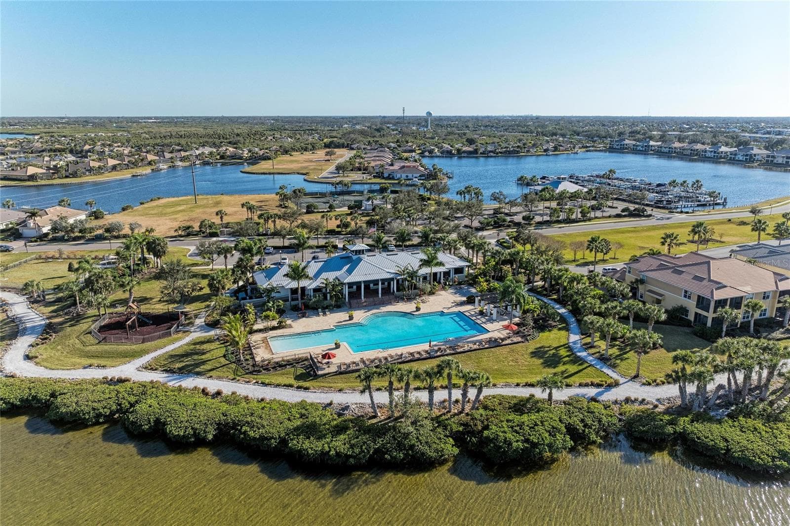 Condominium at 1246 RIVERSCAPE ST, BRADENTON, photo 70 of 77