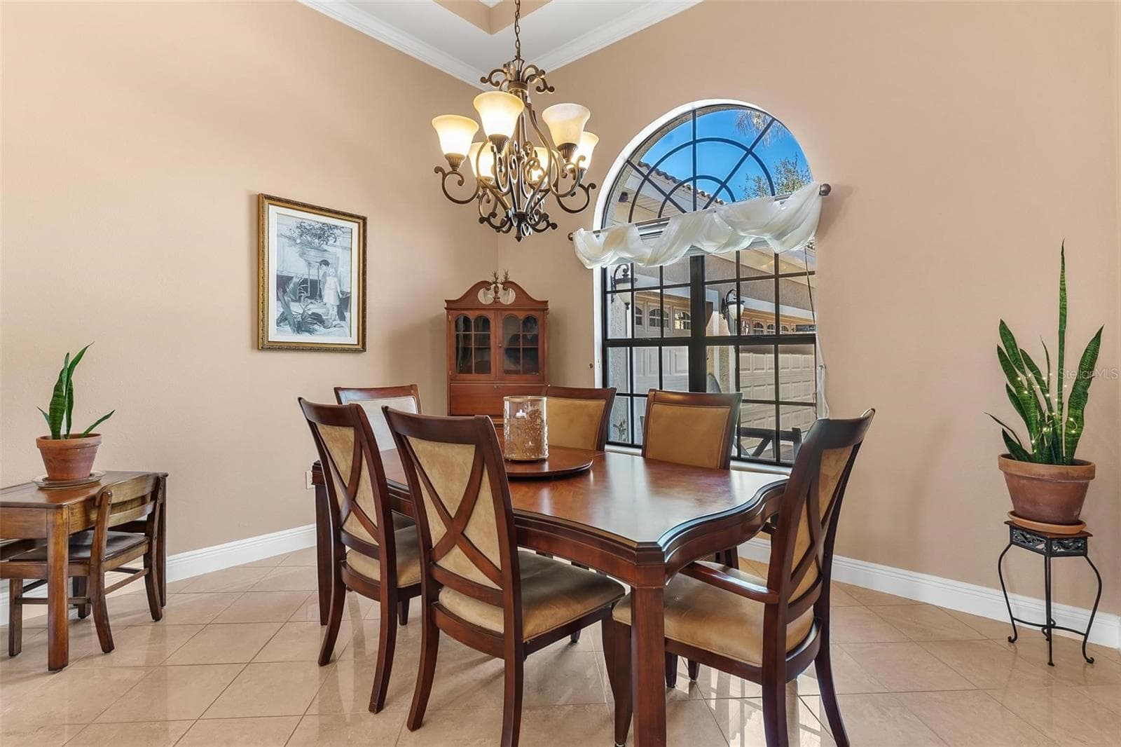 Elegant area for your Formal Dining... - 26309 SAN GABRIEL, HOWEY IN THE HILLS