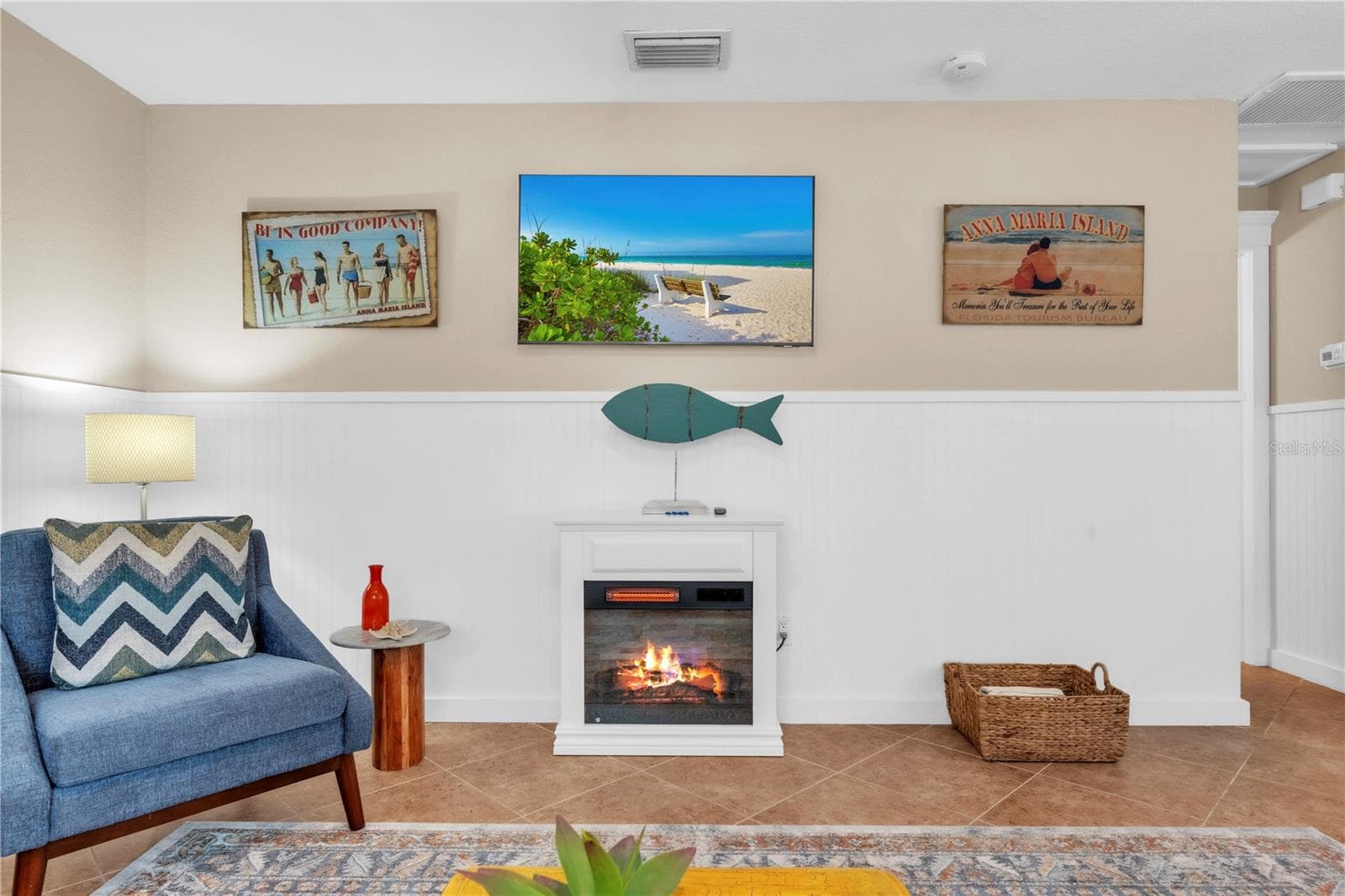 Single Family Residence at 205 PEACOCK LN #A, HOLMES BEACH, photo 5 of 34
