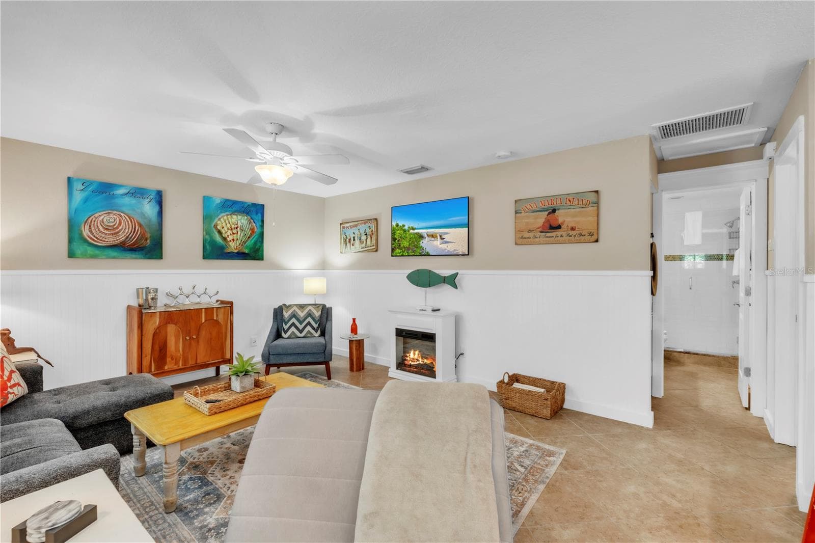 Single Family Residence at 205 PEACOCK LN #A, HOLMES BEACH, photo 6 of 34