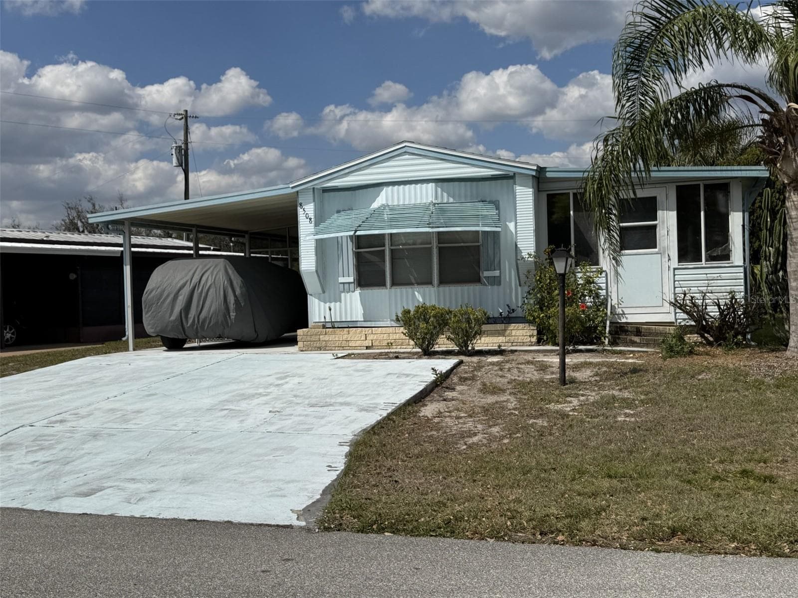 Manufactured Home at 8508 BREEZE HILL DR, LAKE WALES, photo 3 of 47