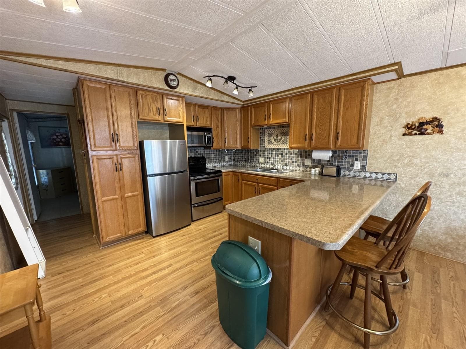 Manufactured Home at 8508 BREEZE HILL DR, LAKE WALES, photo 31 of 47