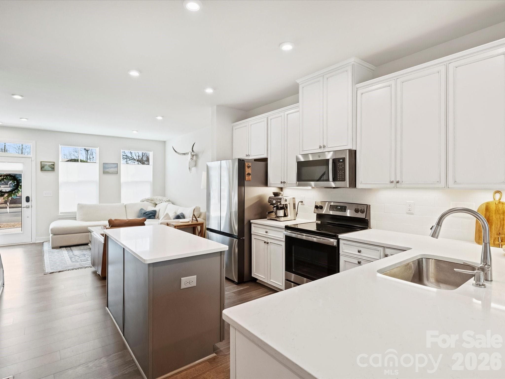 Townhouse at Charlotte, photo 7 of 24