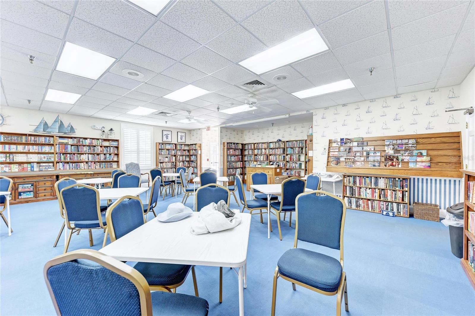 Library - 9417 KINGSTON DR #9417, BRADENTON