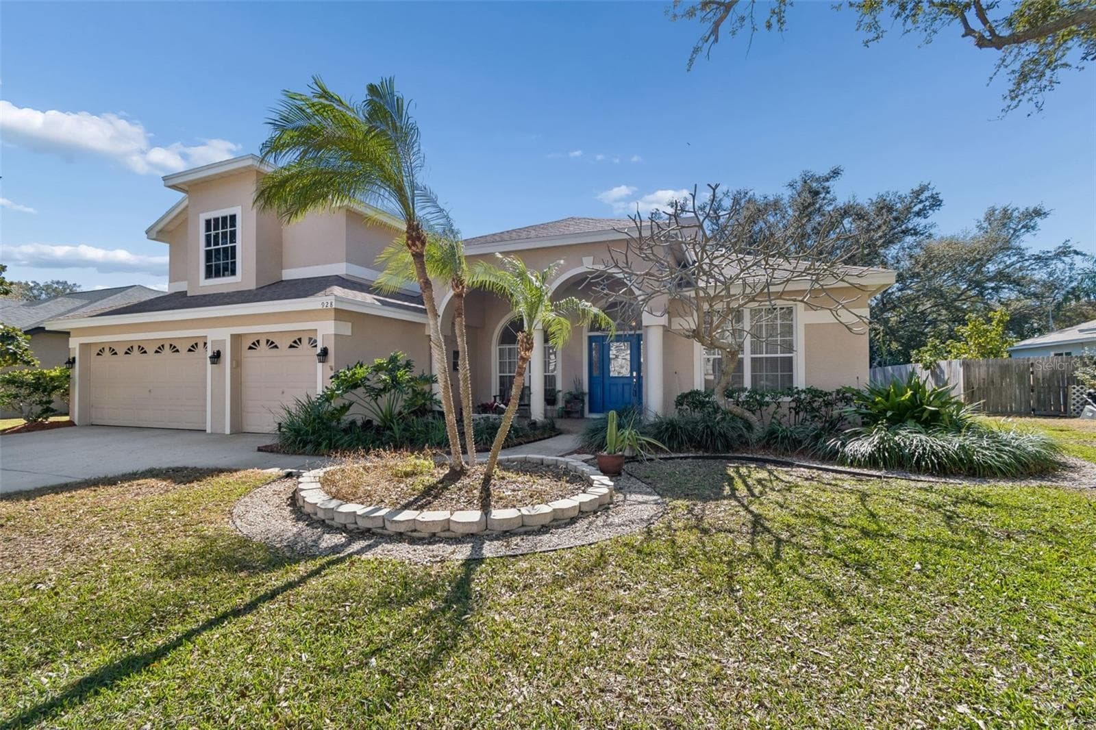 3 Car Garage, Mature Landscaping - 928 OAKVIEW RD, TARPON SPRINGS