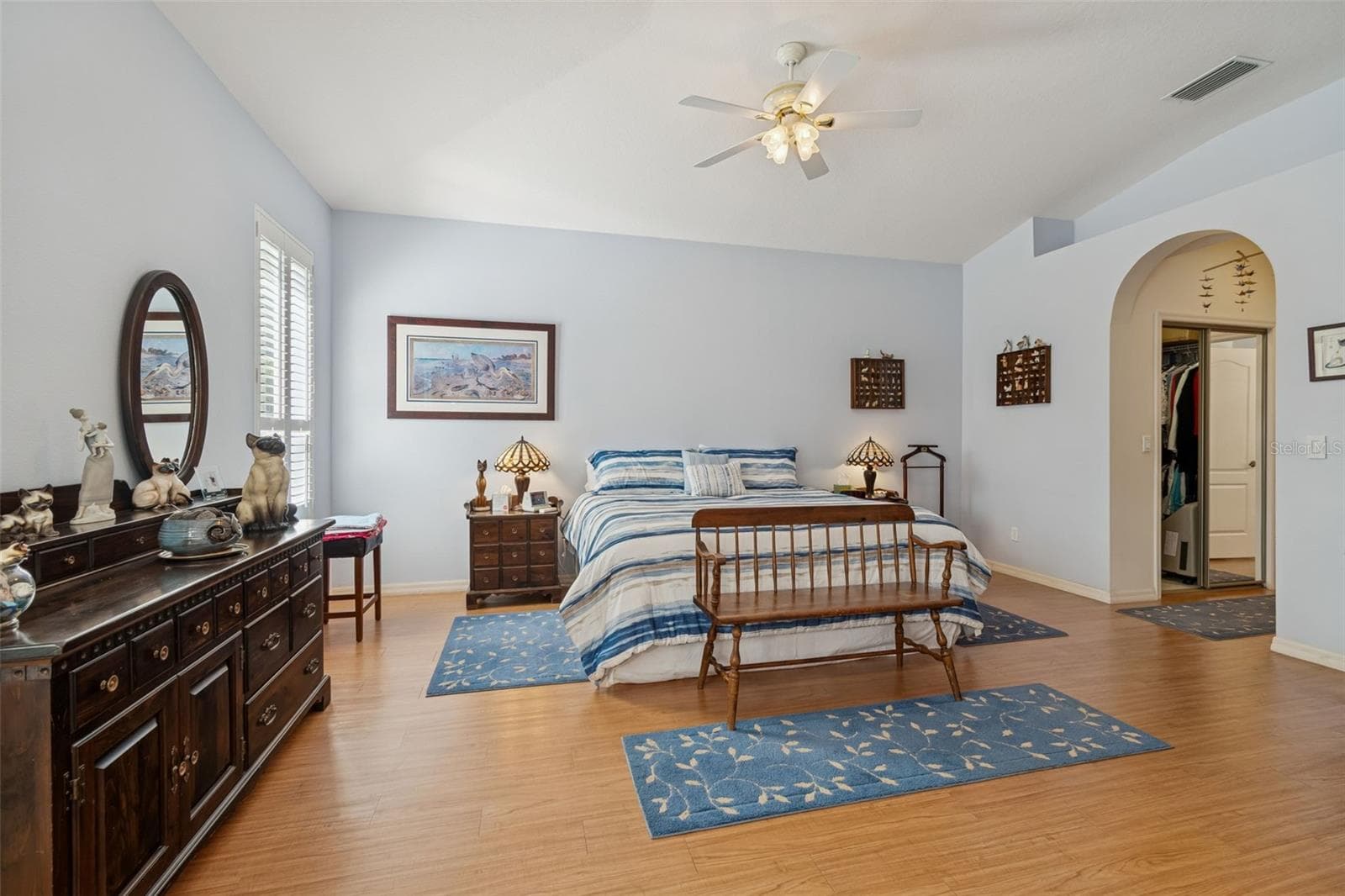 Primary Bedroom, Sliding Doors to Patio - 928 OAKVIEW RD, TARPON SPRINGS