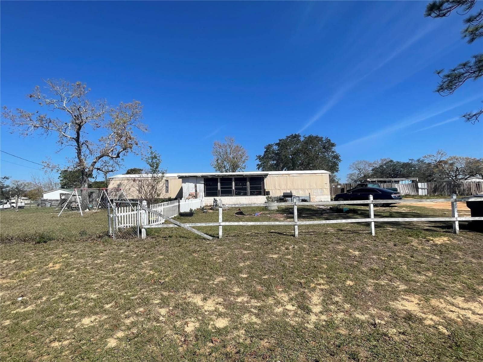 Multi-Family 5+ at 4385 DIETZ RD, BARTOW, photo 5 of 14