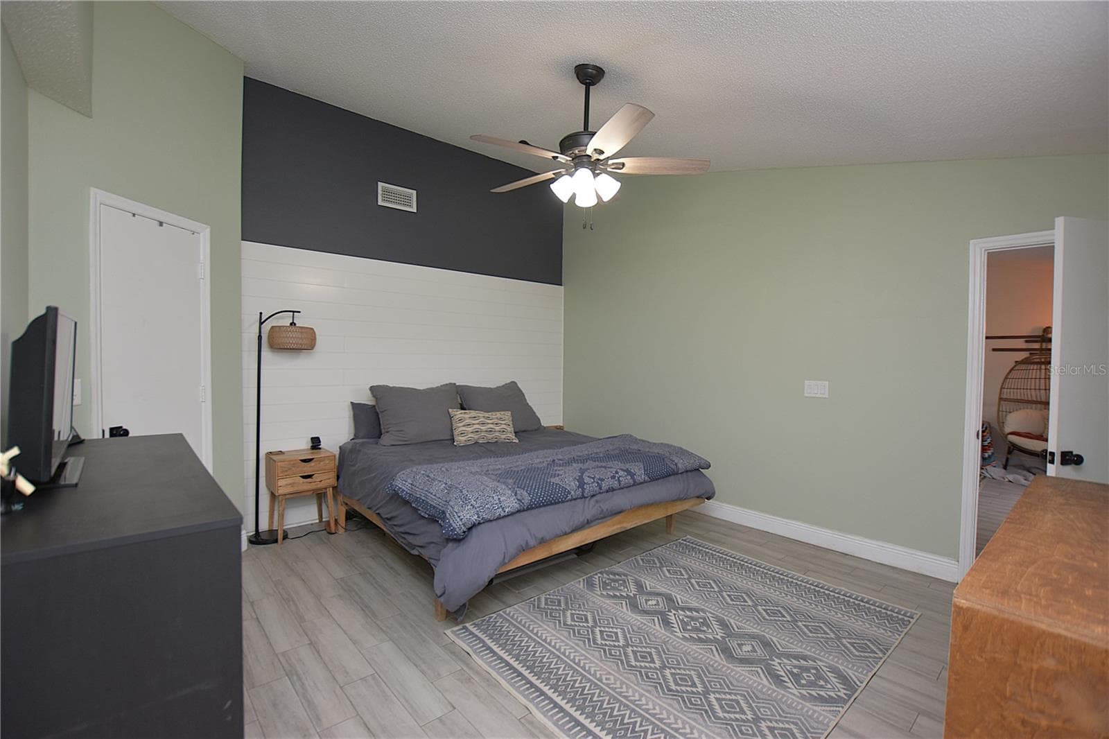 Single Family Residence at 2022 HATTERAS PT, LAKELAND, photo 17 of 36