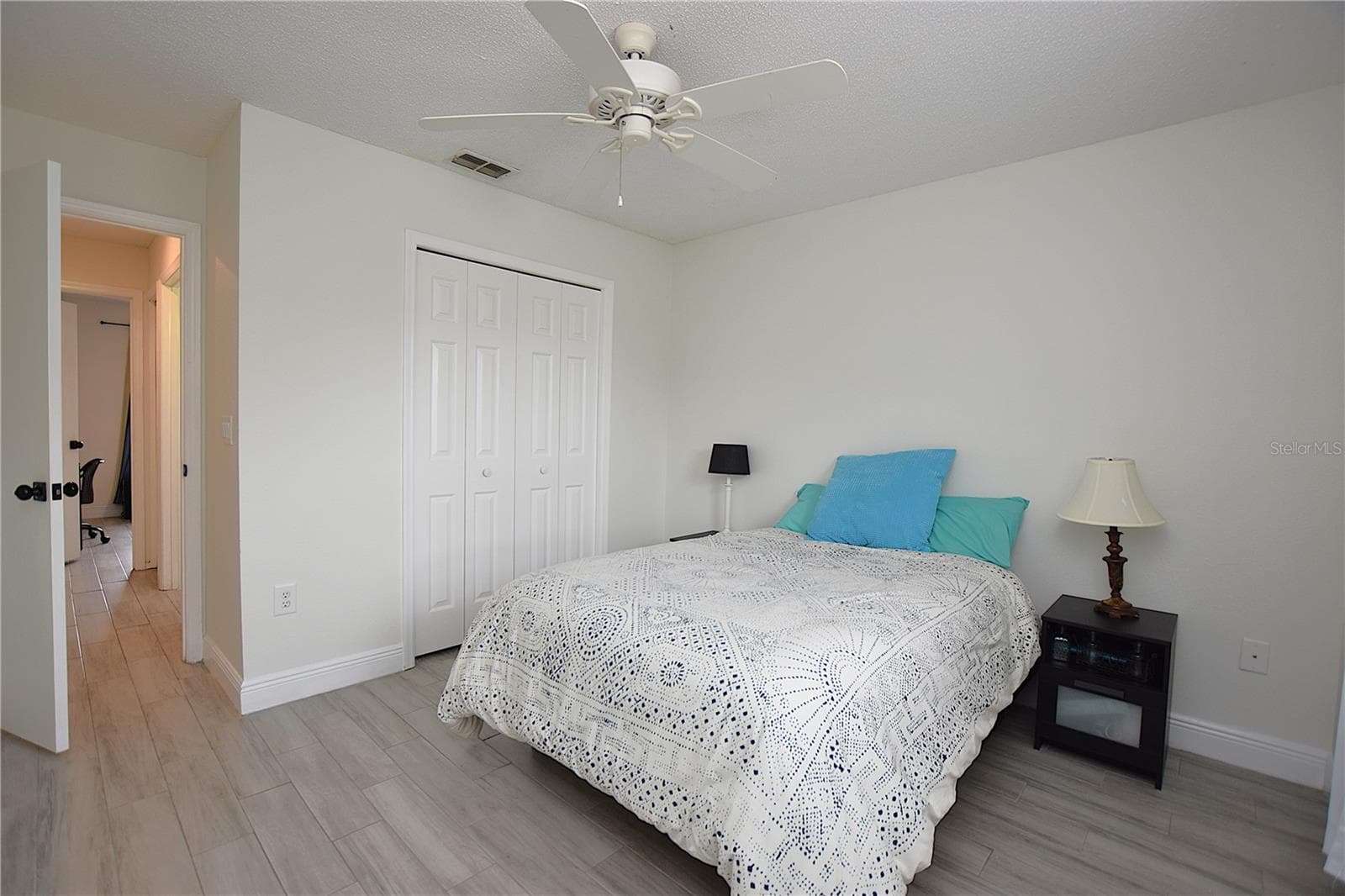 Bedroom 2 - 2022 HATTERAS PT, LAKELAND