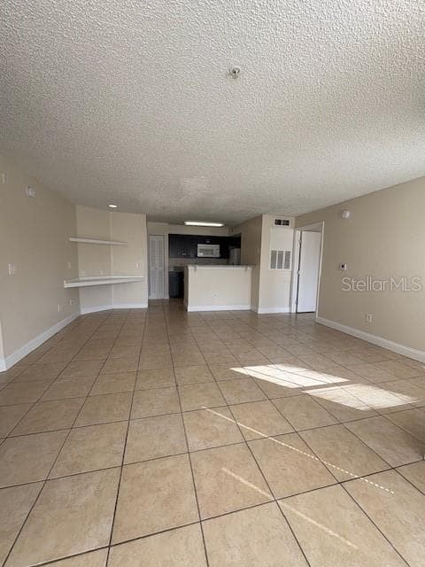 Condominium at 2210 GRAND CAYMAN CT #1722, KISSIMMEE, photo 3 of 42