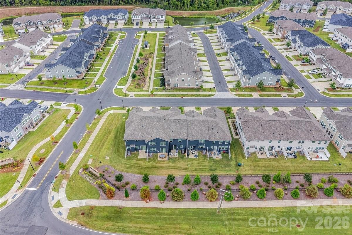 Townhouse at 11310 Bartrams Way, Charlotte, photo 33 of 37