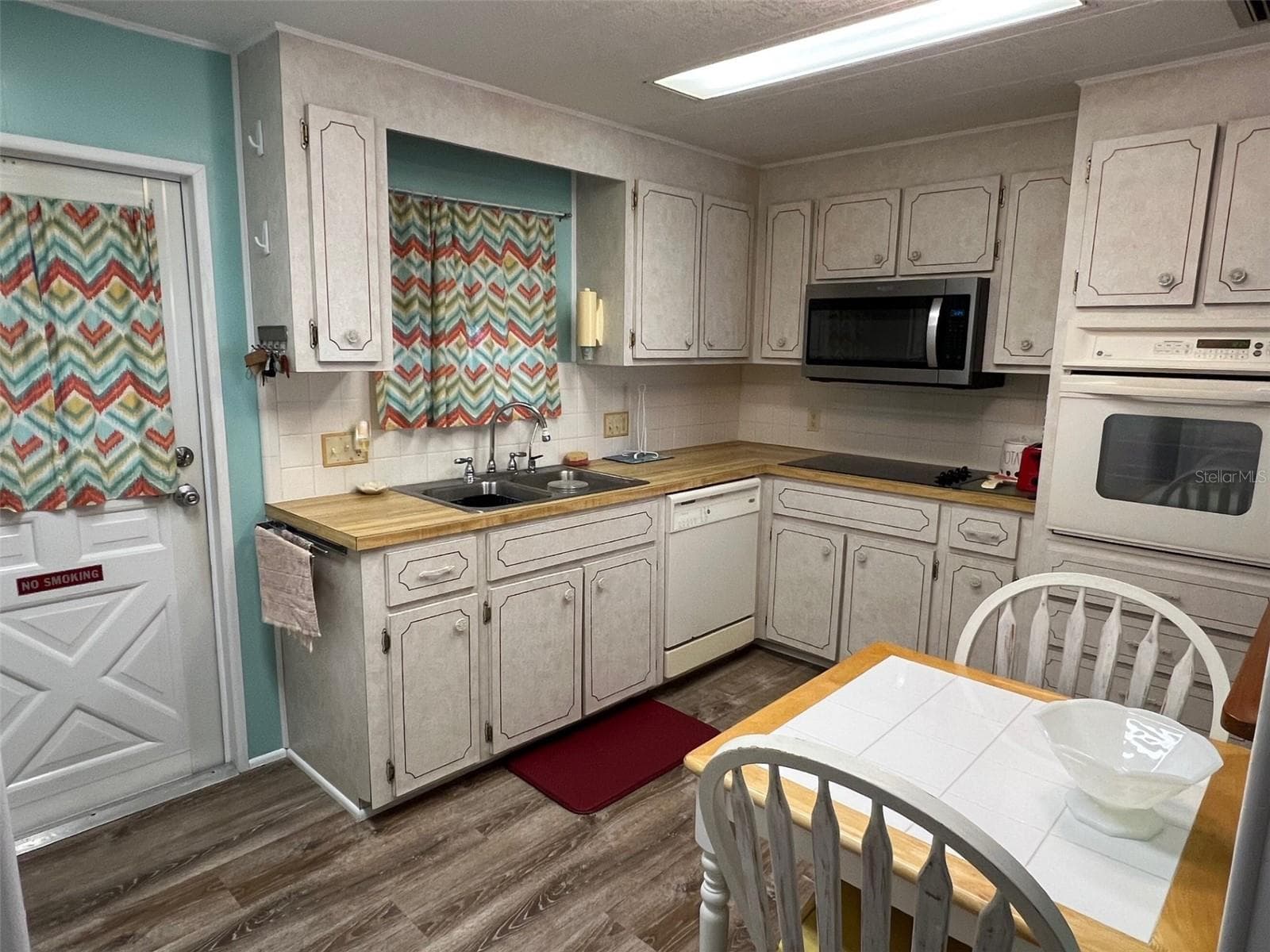 Manufactured Home at 709 SUGAR PALM ST, LARGO, photo 10 of 34