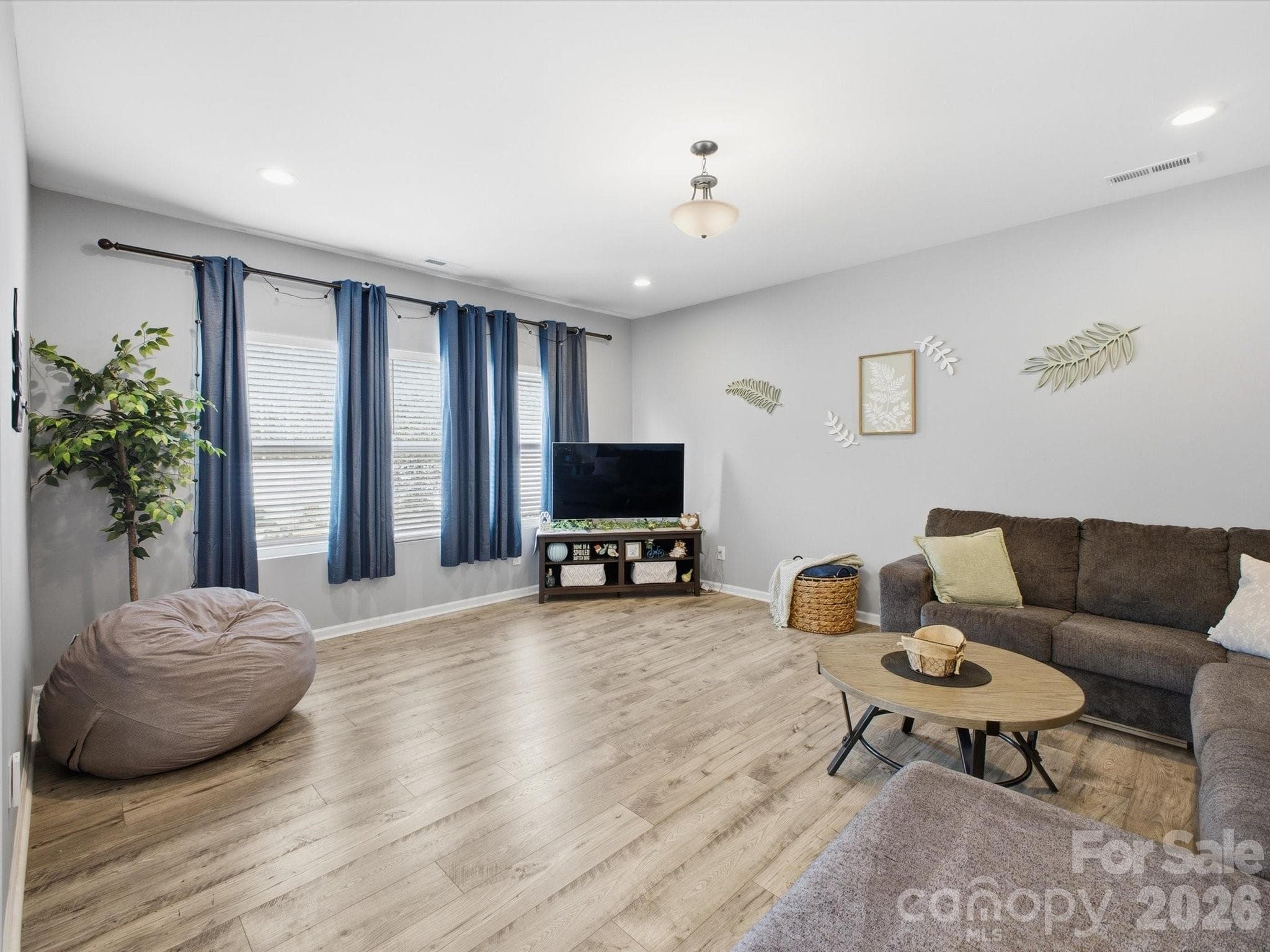 Living room - 1049 River Haven Avenue SW, Concord