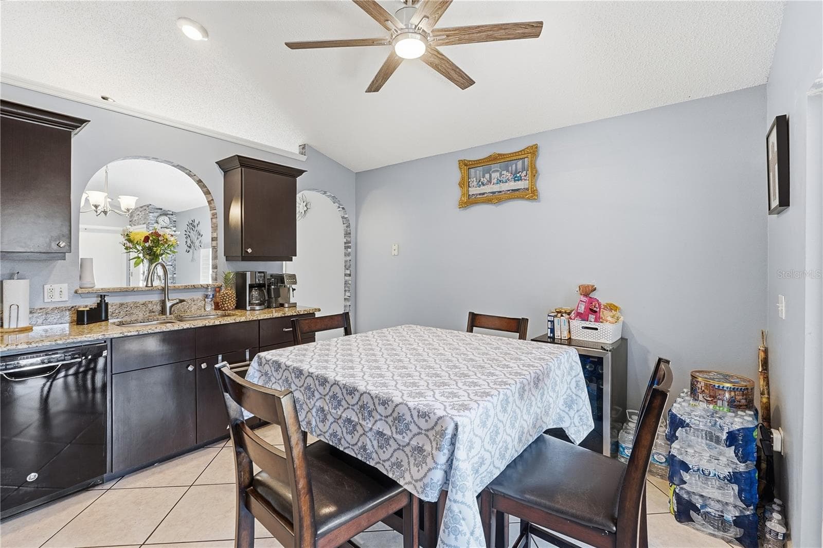 Appliance conveys - 139 PLACID WOODS CT, SANFORD