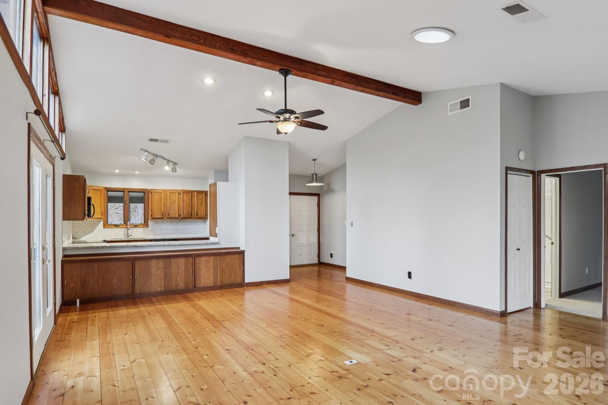 Single Family Residence at 71 N Setsi Lane, Brevard, photo 11 of 38