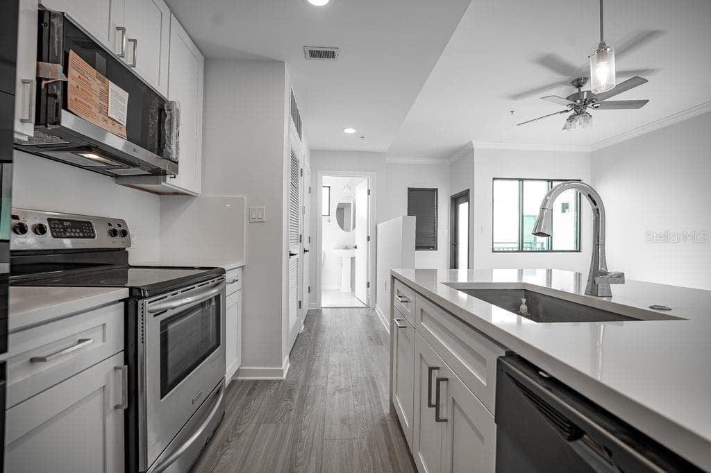 Condominium at 460 E JACKSON ST #2, ORLANDO, photo 4 of 37