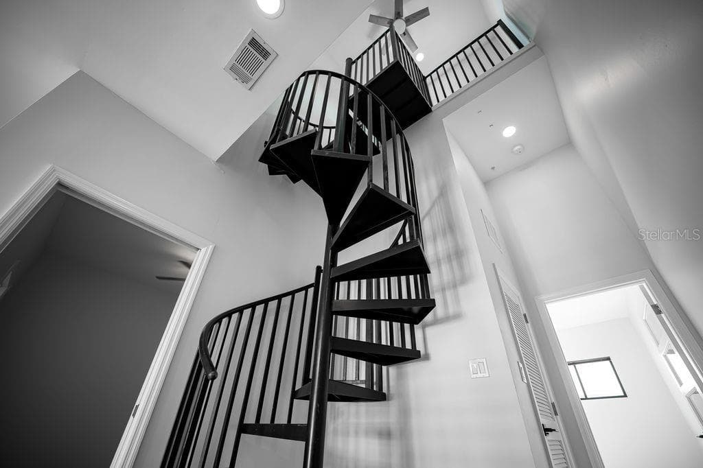Condominium at 460 E JACKSON ST #2, ORLANDO, photo 22 of 37